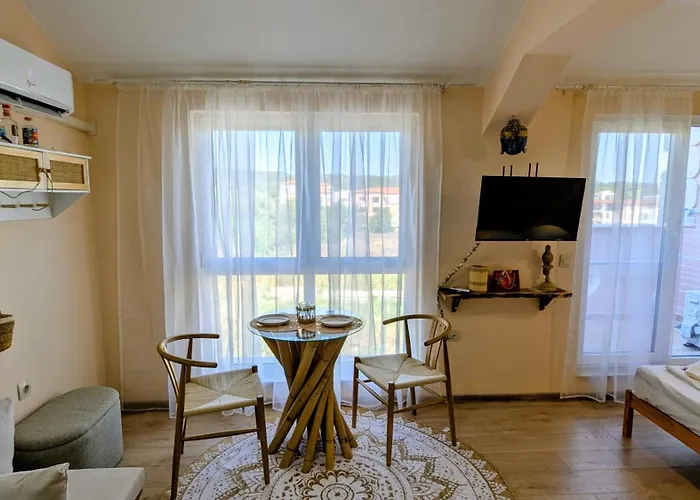 2 Stylish - 100m From Smokinya Kavatsi By Flat Mаnager Sozopol