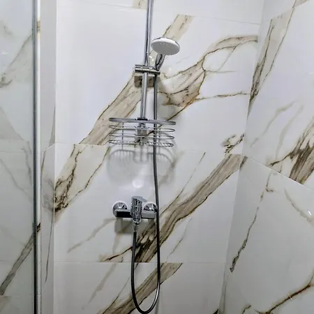 2 Stylish - 100m From Smokinya Kavatsi By Flat Mаnager