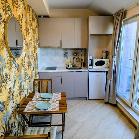 2 Stylish - 100m From Smokinya Kavatsi By Flat Mаnager